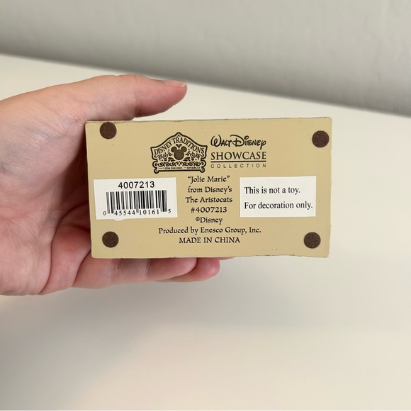 Marie The Aristocats Disney Decor | Jim Shore Showcase Collection | Jolie Marie - Picture 9 of 10